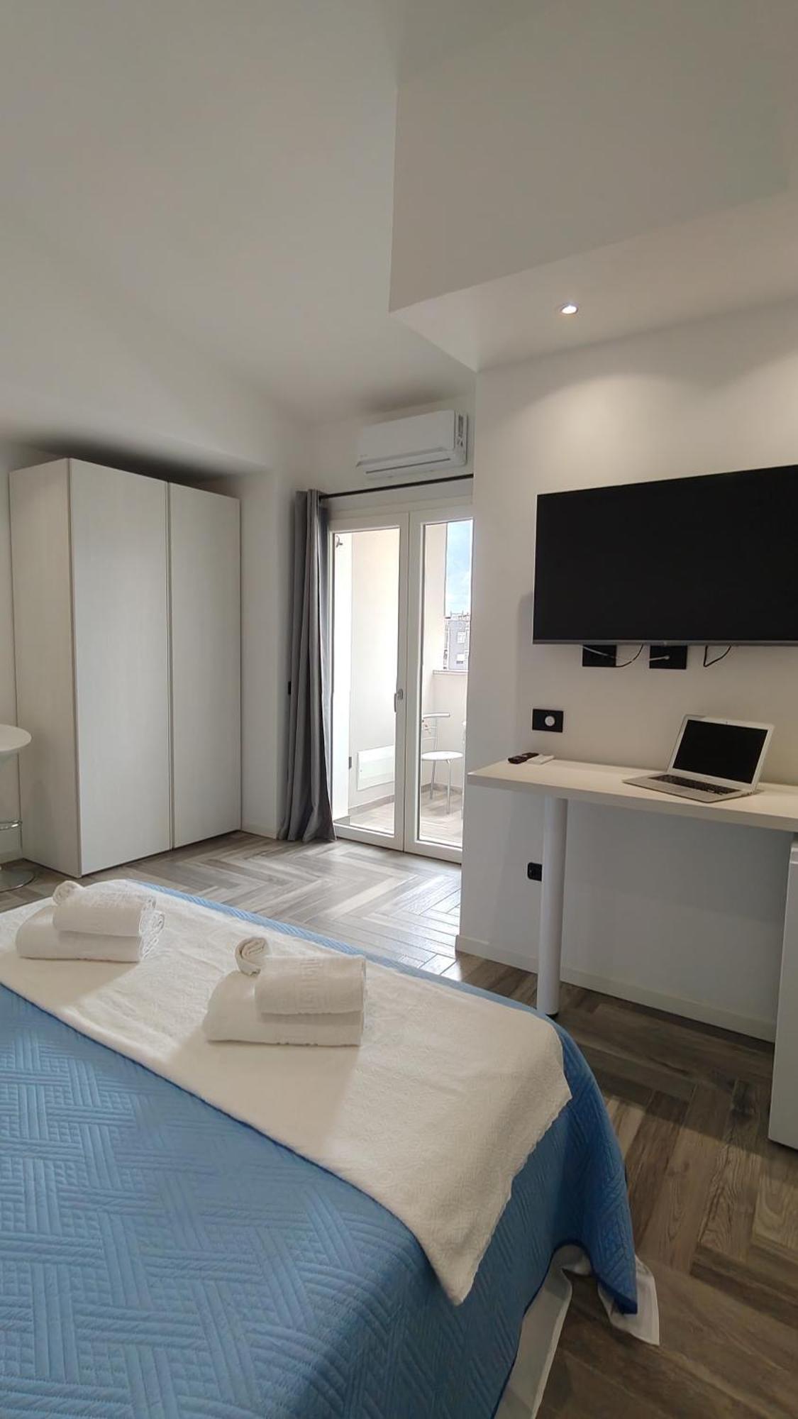 Stanza Idromassaggio 2 Hotel Quartu Sant'Elena Ngoại thất bức ảnh